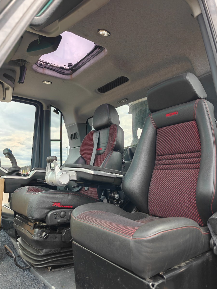 Prinoth New Leitwolf W PT-319* Mit Schweizer Zulassung* PISTENTECH 15 YEARS JUBILÄUMSPREISE!!!