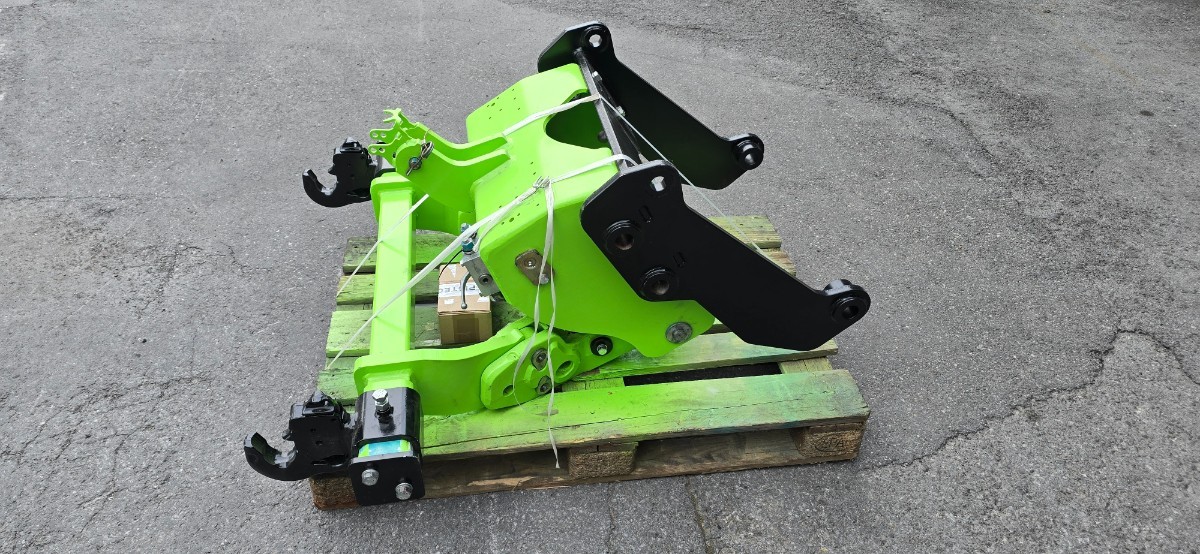 Fronthydraulik 3 Punkt Kat. 2/3 zu PistenBully 300/400/600