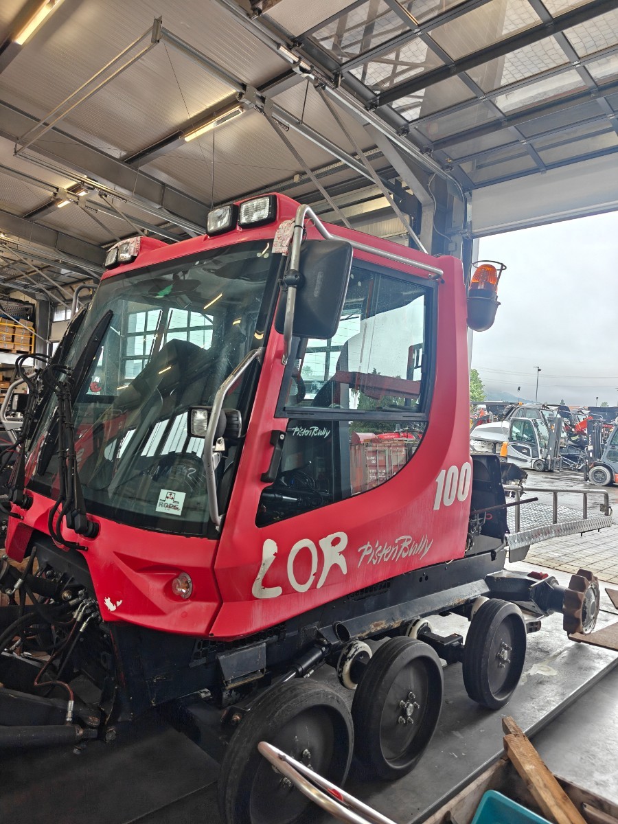 PistenBully 100 PT-329