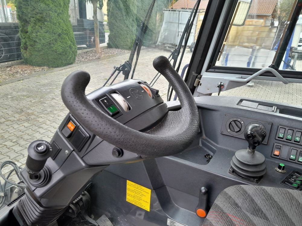 Pistenbully PB 100