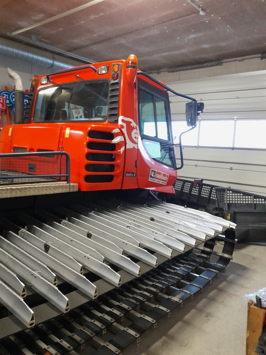 Kässbohrer PistenBully 300D