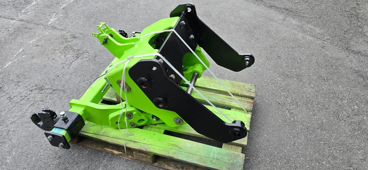 Fronthydraulik 3 Punkt Kat. 2/3 zu PistenBully 300/400/600