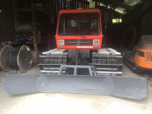 Kässbohrer PB 60