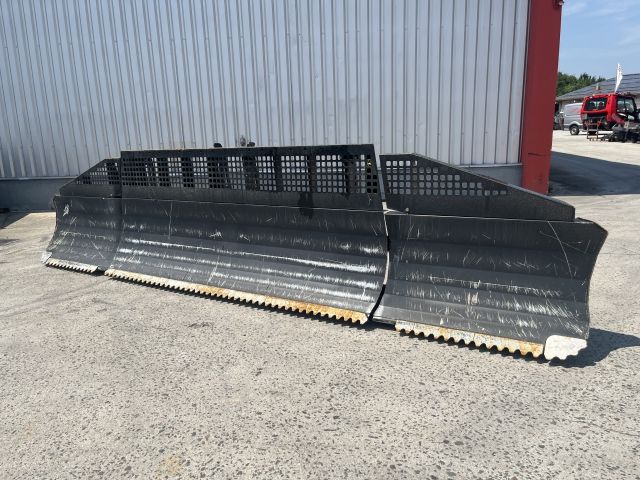 PistenBully 600 SCR Polar Winde 4,5t aktiv