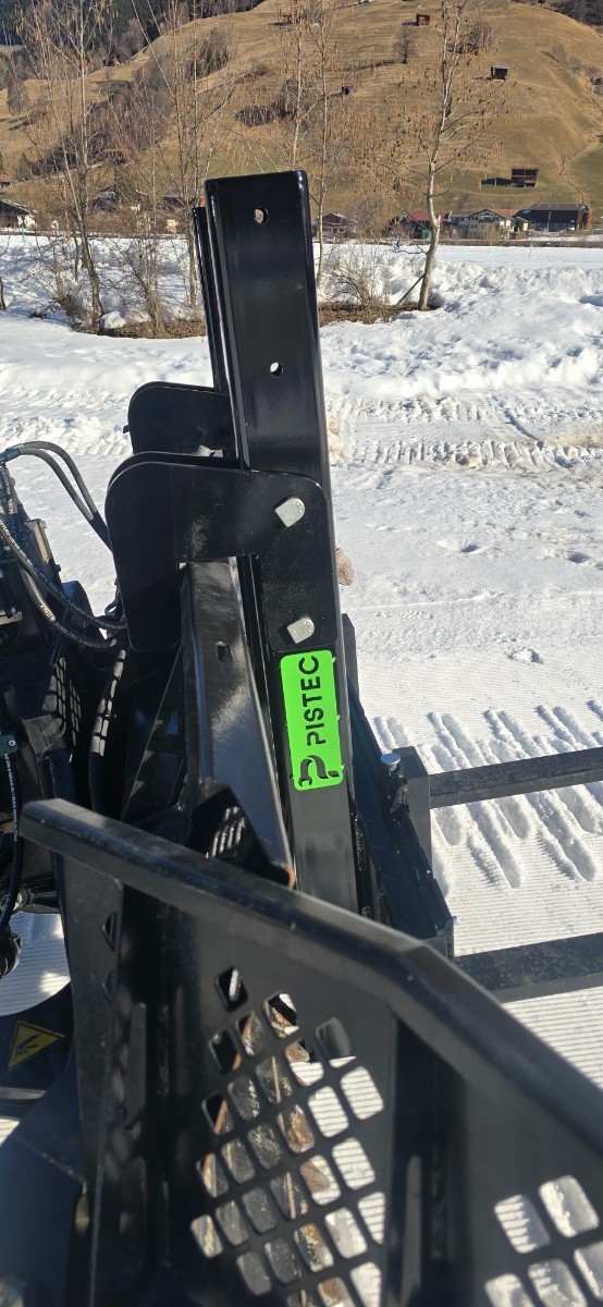 Staplergabel zu Pistenfahrzeuge Höhe verstellbar