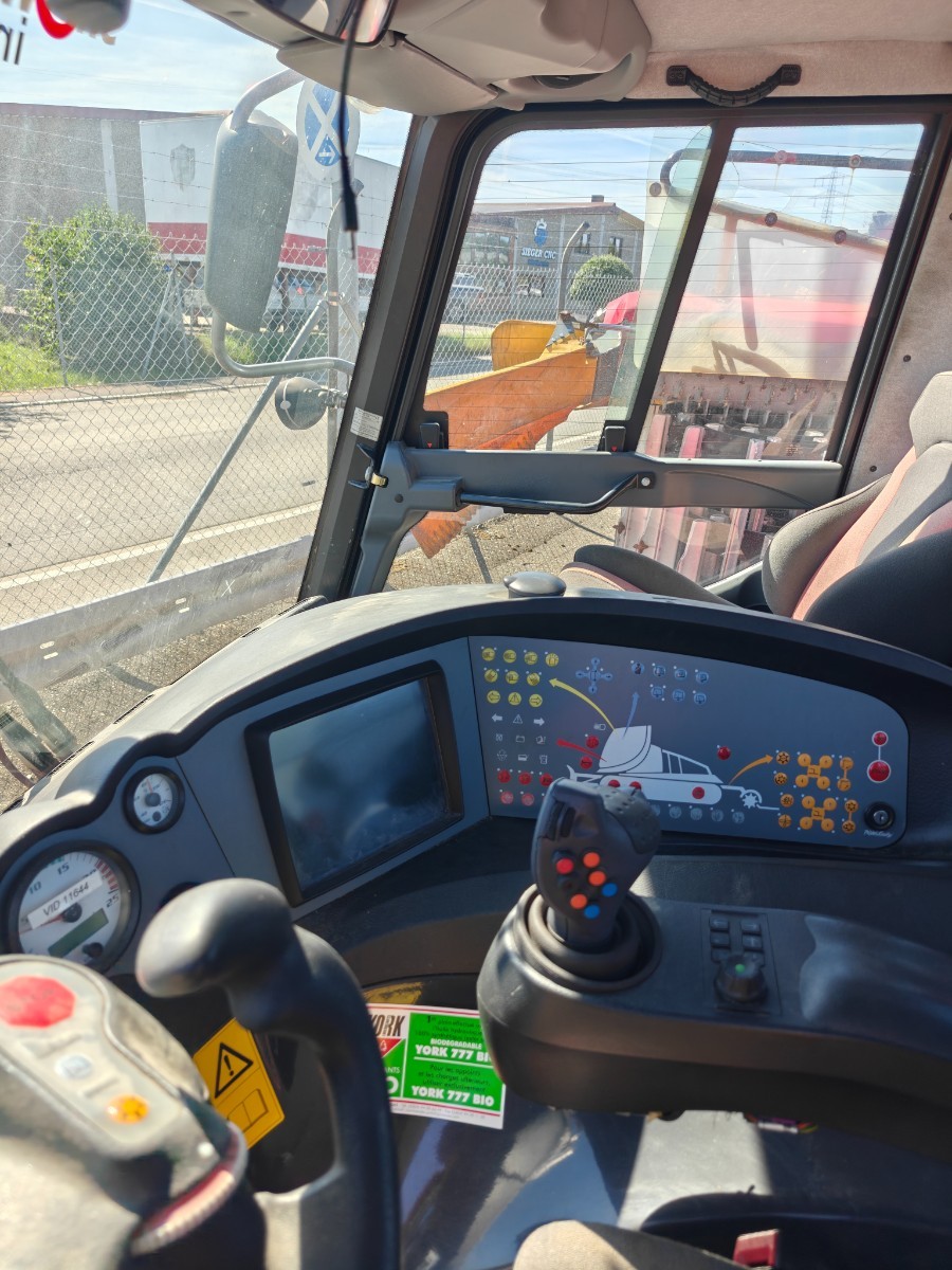 PistenBully 600 Polar SCR PT-330