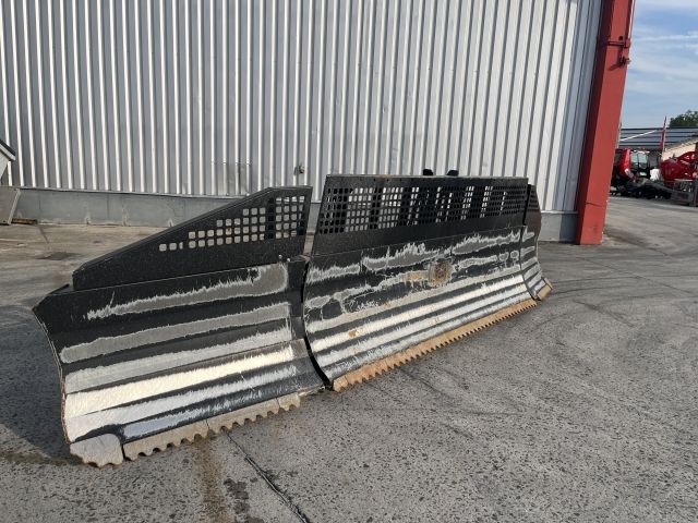 PistenBully 600 SCR Polar Winde 4,5t aktiv