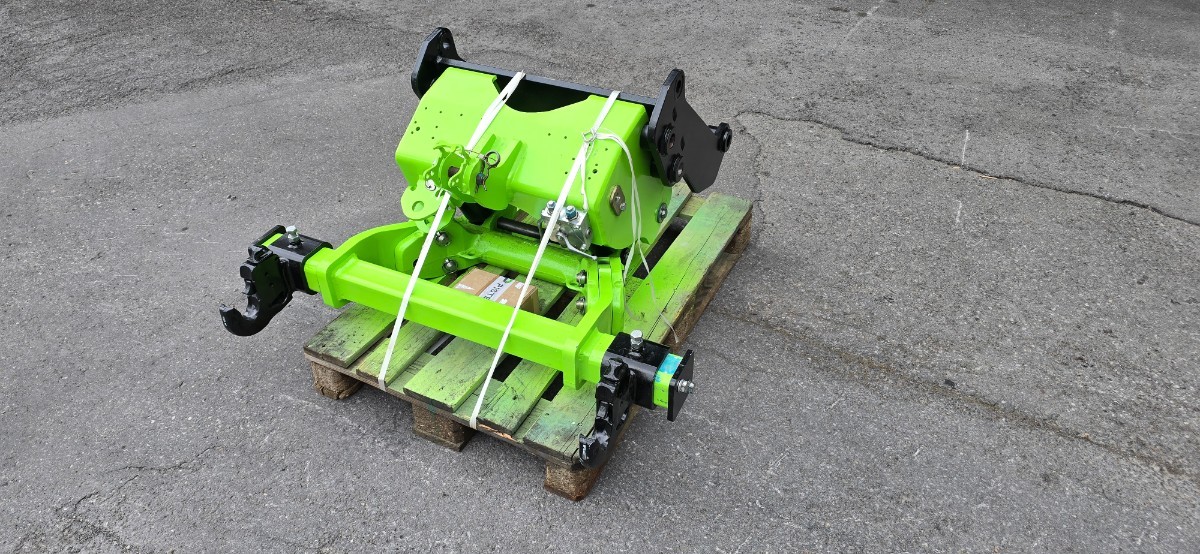 Fronthydraulik 3 Punkt Kat. 2/3 zu PistenBully 300/400/600
