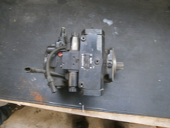 FAHRPUMPE NR. R7058