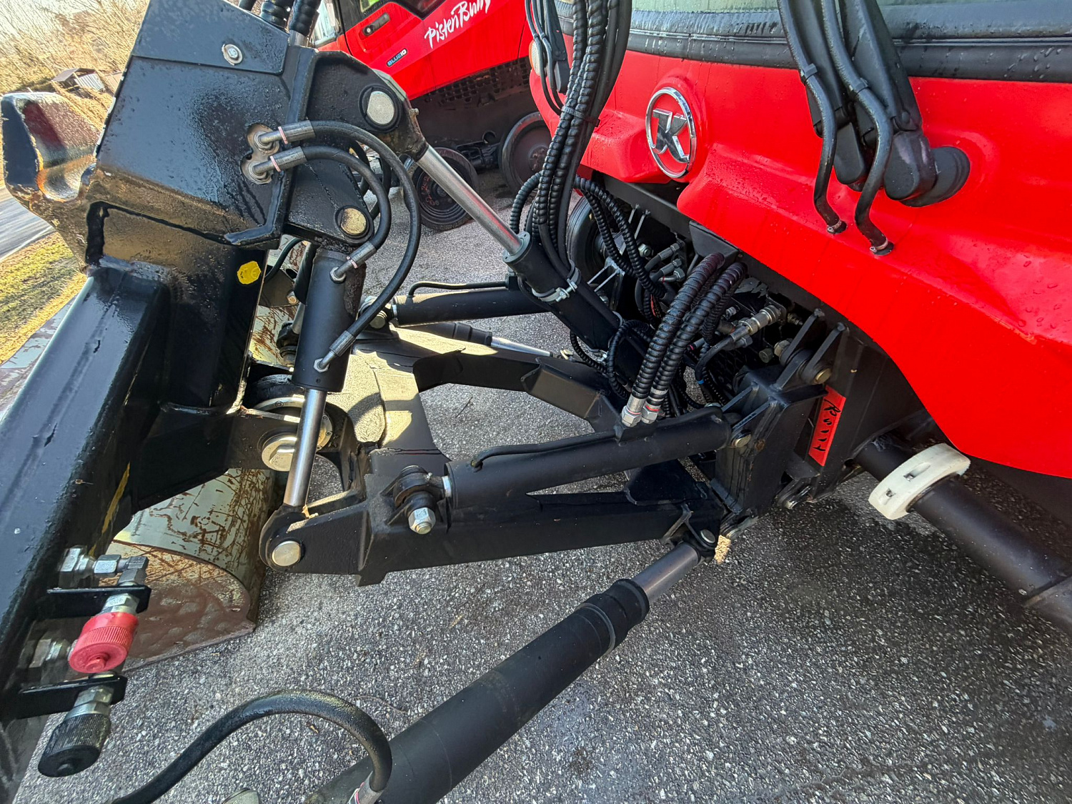 Ратрак PistenBully 400
